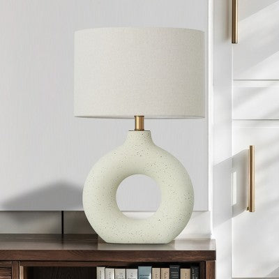 19 cm keraminė stalinė lempa su pintu gaubtu